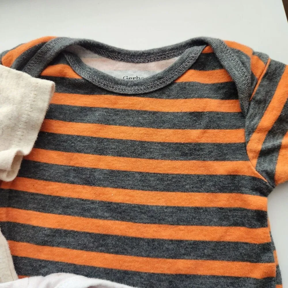 6 Gerber Assorted Short Sleeve Bodysuit Onesies, Cotton. 0-3 Month